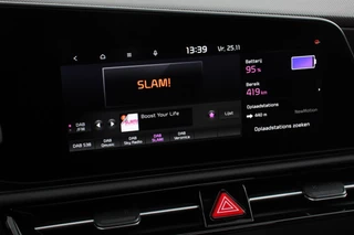 Kia Niro EV Kia Niro EV DynamicPlusLine 64.8 kWh Nieuw Model! | Navigatie Half Leder Schuif-kantel dak Electrisch bedienbare achterklep DAB Led Camera - afbeelding nr 17