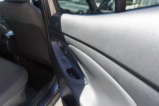 Toyota Yaris Cross Toyota Yaris Cross 1.5 Hybrid 115 Business Plus Navi|Carplay|PDC V+A|Dodehoek|Camera|Stoel en stuurverwarming| - afbeelding nr 13