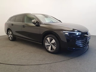 Volkswagen Passat Volkswagen Passat Variant 1.5 eHybrid 204pk DSG/AUT Business Wegklapbare trekhaak, Camera, ACC - afbeelding nr 4