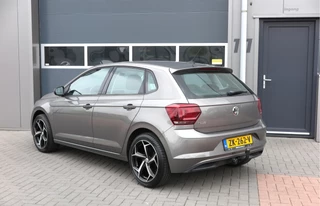 Volkswagen Polo Volkswagen Polo 1.0 TSI 95 PK Comfortline , Trekhaak , Stoelverwarming , Navigatie , Parkeersensoren , Climate control , 17