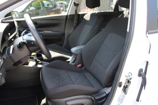 Hyundai Bayon Hyundai Bayon 1.0 T-GDi Comf. Smart Aut. Navi/Pdc/Cam/Carplay/ 