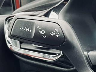 Ford Fiesta Ford Fiesta 1.0 Hybrid TITANIUM LANE ASSIS - LED - APP - PDC - afbeelding nr 12