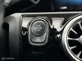 Mercedes-Benz CLA Mercedes CLA-klasse 200 AMG Panodak Wide Screen Navi Carplay Sfeer Camera 19 inch - afbeelding nr 28