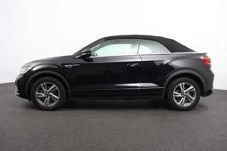Volkswagen T-Roc Volkswagen T-Roc Cabrio 1.5 TSI 150pk DSG R-Line | Navigatie | Apple Carpaly/Android Auto | Parkeersensoren | Camera | Adaptive Cruise Control | Stoelverwarming | Climate Control - afbeelding nr 6