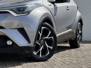 Toyota C-HR Toyota C-HR 1.8 Hybrid Dynamic Adaptive Cruise control Climate control Achteruitrijcamera Parkeersensoren Navigatie - afbeelding nr 14