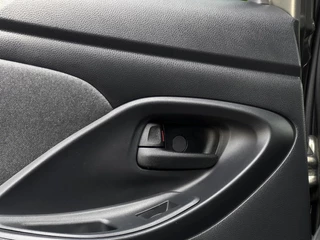 Toyota Yaris Cross Toyota Yaris Cross 1.5 Hybrid Dynamic, CARPLAY, ECC-AIRCO, ADAPTIVE CRUISE, 17 INCH, STOELVERWARMING, 1E-EIGENAAR, UNIEKE KM STAND! - afbeelding nr 44
