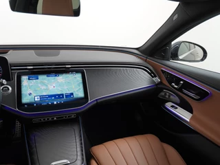 Mercedes-Benz E-Klasse Mercedes-Benz E-Klasse 300e AMG // Burmester 4D // Panoramadak // Headup // Distronic // Leder // Memory // 360 Camera // Stoelventilatie // Keyless - afbeelding nr 21