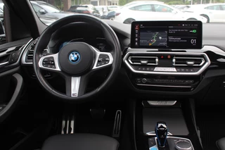 BMW iX3 BMW iX3 Exe. M Sport 80 kWh / SoH 99% / Trekhaak / Panoramadak / Camera / Leder / 20'' / DAB / Sfeerverlichting / Stoelverwarming / Cruise Control - afbeelding nr 9