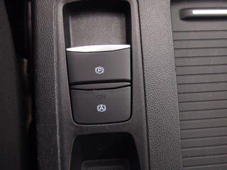 Ford Focus TREKHAAK / CARPLAY / NAVI / AIRCO / PDC / BLUETOOTH / CRUISE / NL-AUTO - afbeelding nr 30