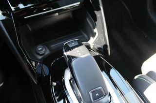 Peugeot 208 Peugeot 208 1.2 PureTech GT Automaat | Pano |stoelverw | Keyless - afbeelding nr 20