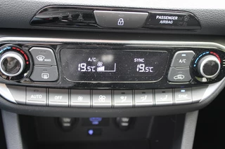 Hyundai i30 Hyundai i30 Wagon 1.0 T-GDI Comf.Smart Aut. Navi/Led/Pdc/Cam/16