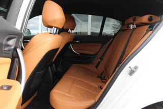 BMW 1 Serie ➡️ BMW 1-serie 118i F20 M Sport Edition | M-pakket | 2e eigenaar | 18 inch | LED | NL auto | Leer | Navi | Stoelverwarming | Sporstuur | PDC | Climate-control | Cruise-control | - afbeelding nr 19