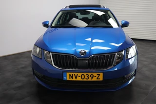 Škoda Octavia Škoda Octavia Combi 1.0 TSI Ambition Business | Panoramadak | Camera | Navi | Leder - afbeelding nr 2