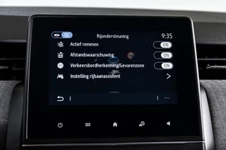 Renault Clio | Dig. Cockpit | Cruise | Stoel-+stuurverw. | Camera | PDC | App. Connect | Auto. Airco | LM 16