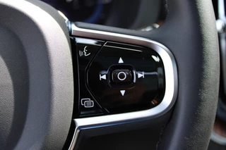 Volvo XC60 | Trekhaak | 360 Camera | H&K | Panoramadak - afbeelding nr 28