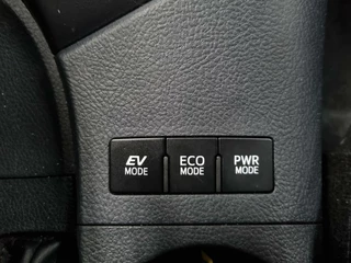 Toyota Auris Toyota Auris 1.8 Hybrid Touring Sports Executive / Pano - afbeelding nr 36
