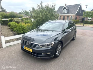 Volkswagen Passat Variant 1.4 TSI ACT Highline Business R-LINE DSG AUTOMAAT ALCANTARA STOELEN LED VERLICHTING ZEER MOOIE AUTO!!