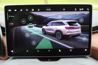 Škoda Kodiaq Pano/Leder/Matrix LED/DCC/360Camera/Head-up/Keyless/19