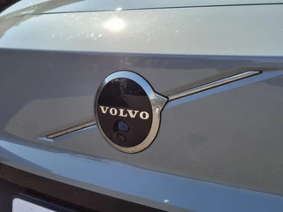 Volvo EX30 Volvo EX30 Twin Motor Performance Ultra 69 kWh | 360 camera | Climate pack | Panoramadak | Elektrisch verstelbare stoelen | - afbeelding nr 4