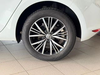 Volkswagen Golf Volkswagen Golf 1.2 TSI Highline Allstar*120PK*Trekhaak*Cruise Control*Stoelverwarming* - afbeelding nr 5