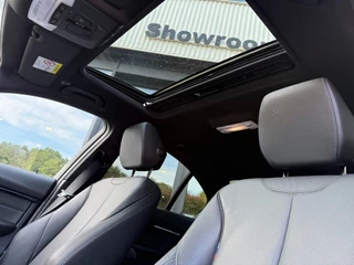 BMW 3 Serie BMW 3 Serie 330e M-Sport,Schuifdak,Leer,LED,Lane Ass.,NaviPro,Clima,Dealer OH - afbeelding nr 13