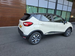Renault Captur Renault Captur 0.9 TCe 2016 Limited AIRCO/NAVI/PDC/SCHADE - afbeelding nr 7