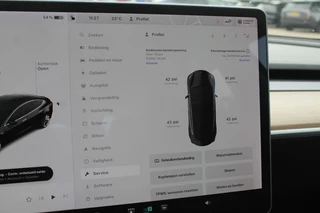 Tesla Model 3 Tesla Model 3 Performance AWD 75 kWh / Autopilot / Panoramadak / Camera / Leder / 20''' Leder / Premium Audio - afbeelding nr 20