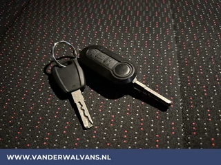 Opel Movano Opel Movano 2.2 CDTI 120pk L2H2 Euro6 # Airco | Navigatie | Camera | Cruisecontrol | Parkeersensoren Bluetooth-telefoonvoorbereiding, Bijrijdersbank - afbeelding nr 17