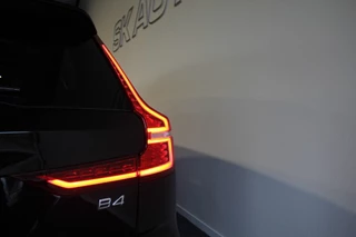 Volvo V60 Volvo V60 2.0 B4 CORE RIJKLAAR l LEDER l 197PK l CAMERA l CARPLAY l - afbeelding nr 17