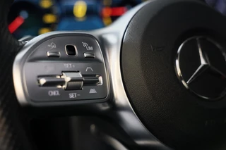 Mercedes-Benz A-Klasse Mercedes-Benz A-klasse 250 e AMG 45 Look / 360 Camera / Acc / Lane Assist / Dode Hoek / Open Pano / Sfeerver / Led / Pdc / 20 Inch - afbeelding nr 10