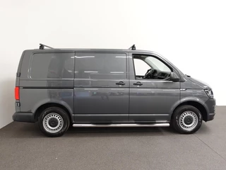 Volkswagen Transporter Volkswagen Transporter 2.0 TDI L1H1 Airco Cruise control Trekhaak Parkeersensoren 3-zits Sidebars Euro6 - afbeelding nr 29