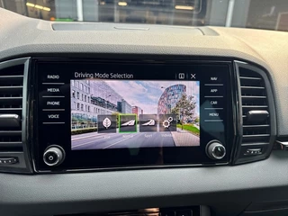 Škoda Karoq Škoda Karoq 1.5 TSI DSG SPORTLINE PANO-DAK/TREKHAAK/CAMERA/NAVI/STOELVERW - afbeelding nr 25