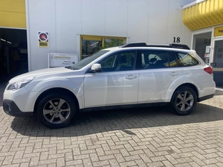 Subaru Outback Subaru Outback 2.5i-X Luxury Automaat Trekhaak Stoelverwarming - afbeelding nr 2