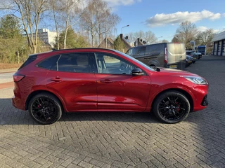 Ford Kuga Ford Kuga 2.5 PHEV ST-Line X | Full option! | 20 inch zwarte velgen + rode remklauwen | Black Pack met zwarte accenten | Panoramadak |  Adaptive cruise control | Winter Pack | Head up Display | Adaptieve koplampen | Draadloos opladen - afbeelding nr 2