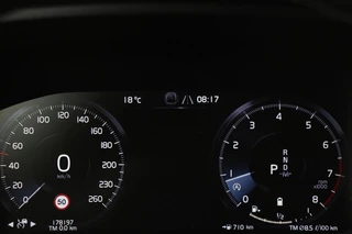 Volvo V60 Volvo V60 Cross Country 2.0 B5 AWD Pro | Trekhaak | Leder |  Stoel & stuurverwarming | Camera | Adaptive cruise | Carplay | Harman/Kardon | Keyless | BLIS | Memory | Navigatie - afbeelding nr 34