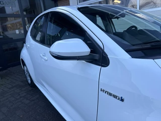 Toyota Yaris Toyota Yaris 1.5 Hybrid Active CARPLAY/ECC *ALL-IN PRIJS* - afbeelding nr 3