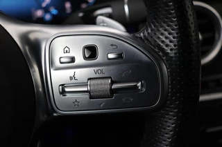 Mercedes-Benz C-Klasse Mercedes-Benz C-klasse 180 AMG Upgrade Edition | Stoelverwarming |  Carplay | Matrix LED | Sfeerverlichting | Leder/Alcantara | Navigatie | DAB | Cruise control | Park Assist - afbeelding nr 15