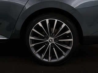 Škoda Superb Skoda Superb 1.4 TSI iV Laurin & Klement | Panoramadak |  Stoelventilatie | Leder | 360 camera | Trekhaak | Massage | Adaptive cruise | Canton Sound | Virtual Cockpit | Carplay | 19'' lichtmetalen velgen | PHEV - afbeelding nr 44
