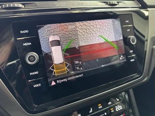 Volkswagen Touran Volkswagen Touran 1.5 TSI 150PK 7P CARPLAY NAVI CAMERA LED ELEK.KLEP VIR.COCKPIT DODE.HOEK DET. STOELVERW KEYLESS 7P 7PERS 10/2024 