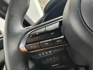Mazda 3 Alcantara | Elek. stoelen | Keyless | Bose - afbeelding nr 25