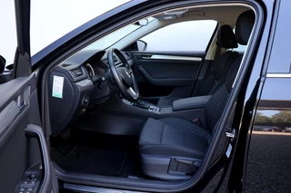 Škoda Superb Škoda Superb Combi 1.4 TSI iV Business Edition - 218 pk **Carplay / Led / Navi - afbeelding nr 7