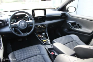 Toyota Yaris Toyota Yaris 1.5 Hybrid Executive | Panoramadak | JBL Sound | Trekhaak | Head Up | 17 Inch | Stuurverwarming. - afbeelding nr 45