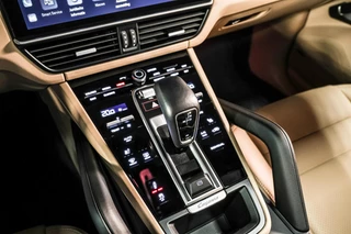 Porsche Cayenne Porsche Cayenne 3.0 E-Hybrid Platinum Edition|Innodrive|Pano - afbeelding nr 60
