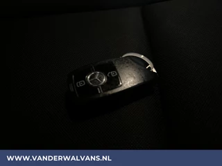 Mercedes-Benz Sprinter Mercedes-Benz Sprinter 317 CDI 170pk L3H2 Euro6 Airco | Camera | Apple Carplay | Android Auto | 2800kg Trekhaak Cruisecontrol, Bijrijdersbank - afbeelding nr 19