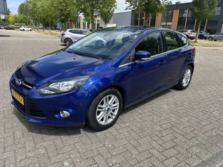 Ford Focus Ford Focus 1.0 EcoB. Edit. Plus 125PK DEALER TRHK NAP! - afbeelding nr 1