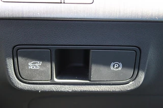 Hyundai Kona Hyundai Kona Electric Comfort-Smart 65.4 kWh|Navi|Camera|PDC|BSW|Winter|Rijklaa - afbeelding nr 23