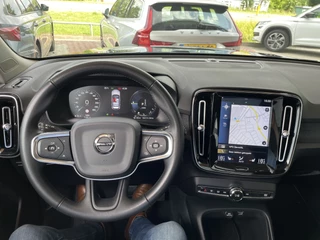 Volvo XC40 Volvo XC40 1.5 T5 Recharge 262 pk Momentum Pro Panoramadak Camera Parkeersensoren Navigatie Led Koplampen Plug In Hybride NL Auto 1e Eigenaar Lage Kilometerstand - afbeelding nr 11
