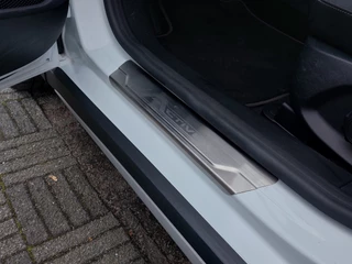Ford Fiesta 1.0 EcoBoost 95pk Active X | Origineel NL | Navi + Apple Carplay+Android Auto | B&O Sound | Clima | Cruise | Led Koplampen | Keyless Entry | Pdc | Rijstrook+Licht+Regensensor | 17''lm - afbeelding nr 30