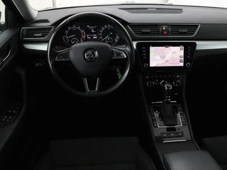 Škoda Superb Skoda Superb 1.4 TSI Ambition | Panoramadak | Stoelverwarming | Trekhaak | Carplay | Memory | Navigatie | Climate control - afbeelding nr 3