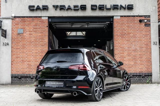Volkswagen Golf Volkswagen Golf 2.0 TSI GTI Performance Pano / ACC / Camera - afbeelding nr 3